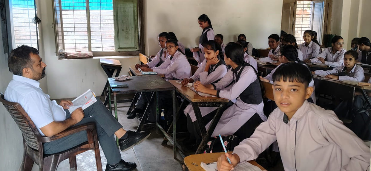The SDM inspected the Government Senior Secondary School in Bhagal village.