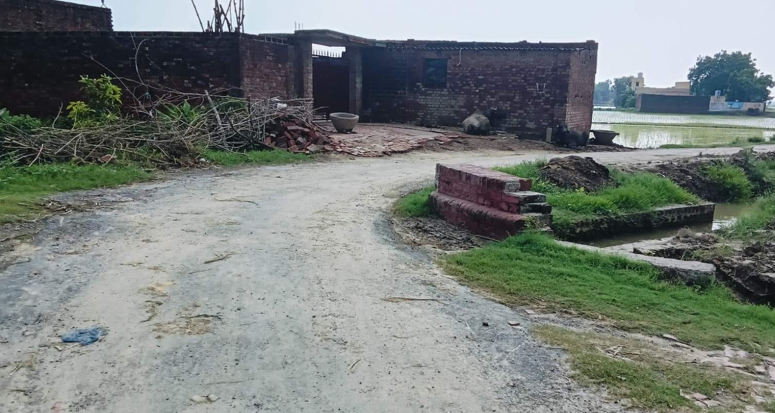 भूपौली चाहनिया से पकड़ी मार्ग पर क्षतिग्रस्त पुलिया। संवाद