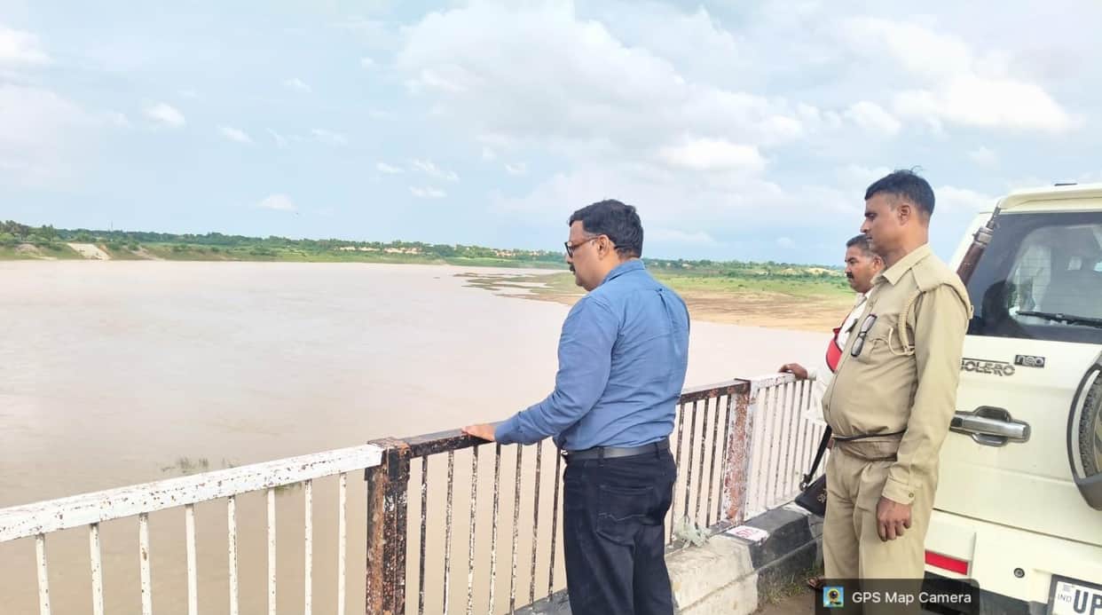 Water level of Ken river rises, administration alert