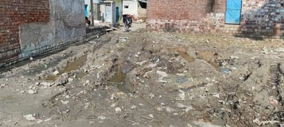Drains in Piratiya are choked, causing trouble due to mud.