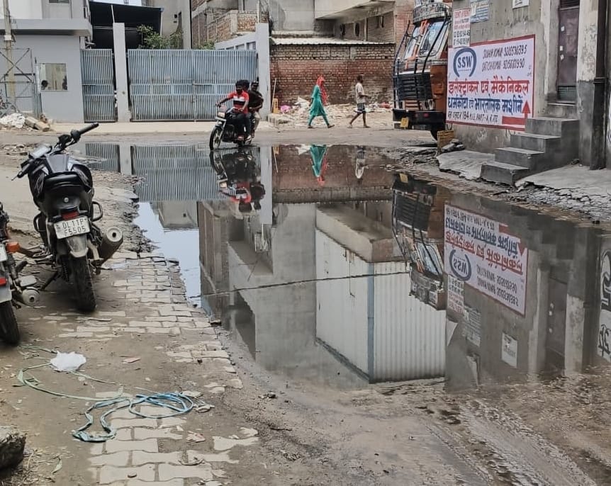 Entrepreneurs demand repair of damaged roads in industrial areas