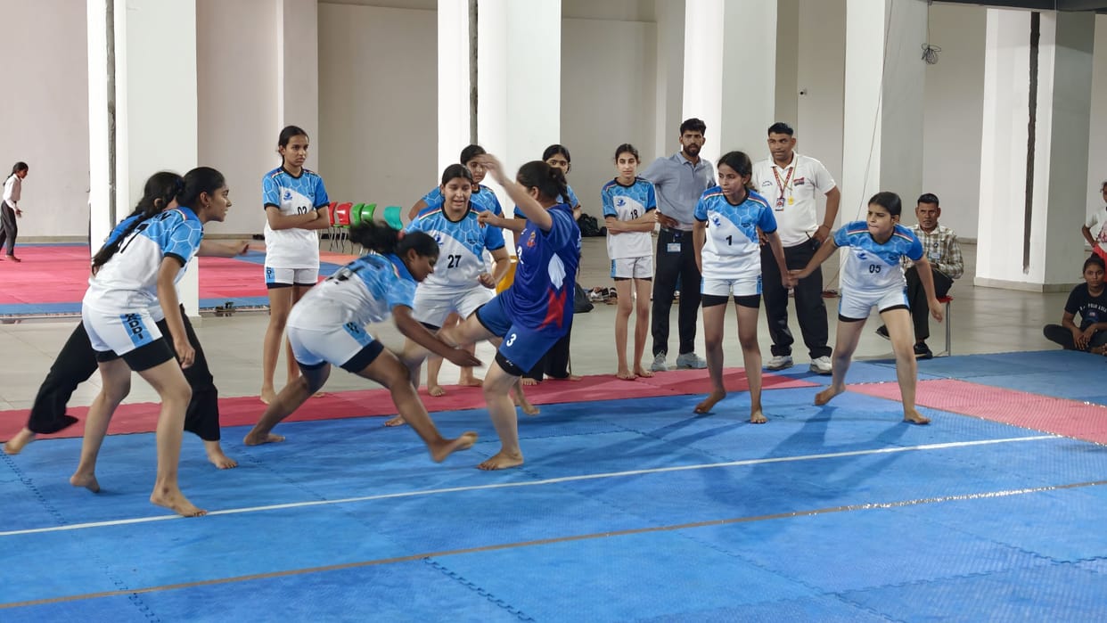 Rahul triumphs in the 100-meter race; players display their prowess in Kabaddi.