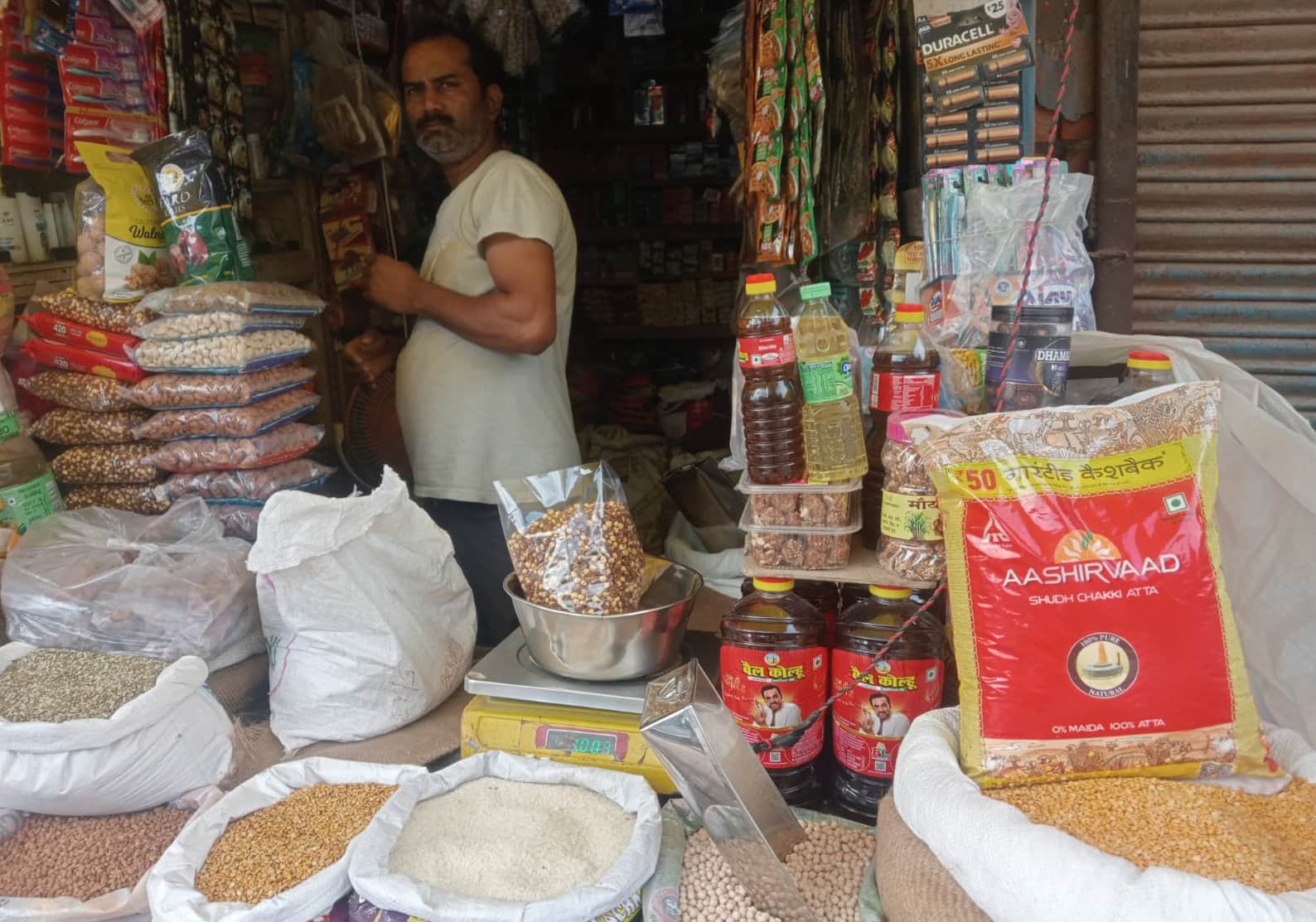 किराना की दुकान। संवाद