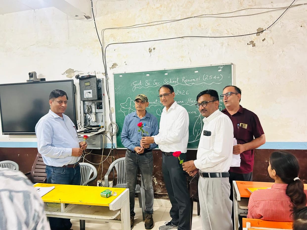 Students conveyed a message of environmental conservation; winners were felicitated.