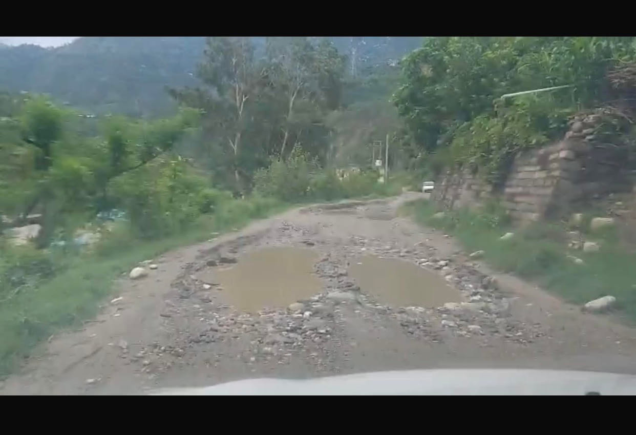 Condition of the Kali Mitti-Moin road is poor