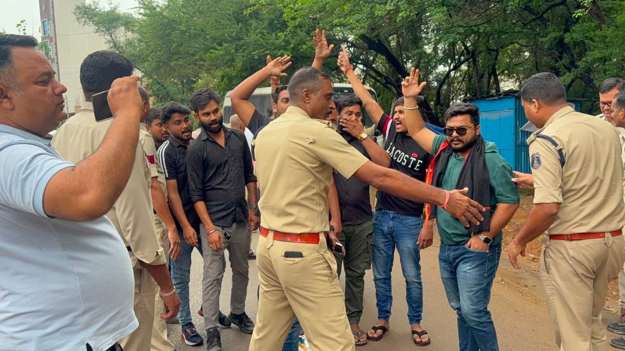 कोरबा में प्रदर्शन