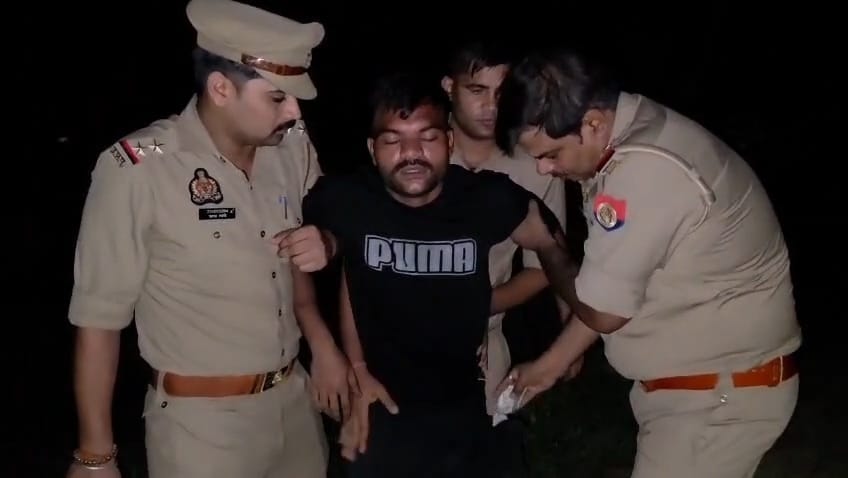 Robbery accused arrested after encounter with police.