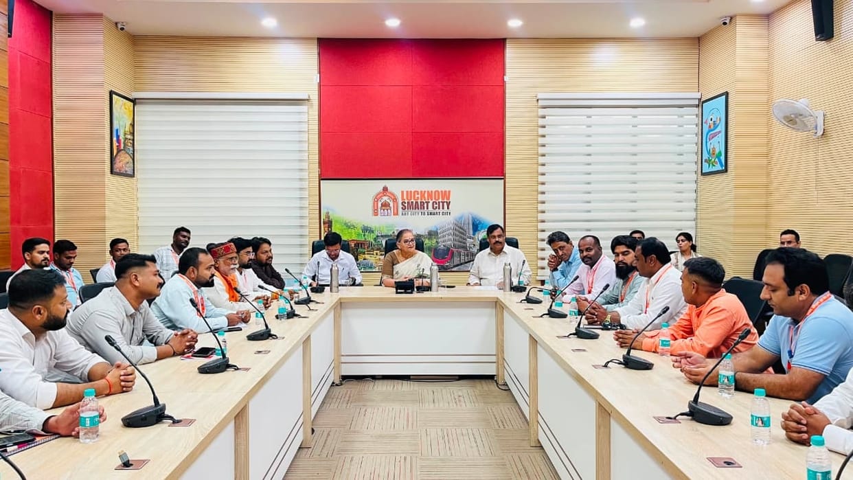 Uttarakhand delegation arrives to study the Lucknow Model.