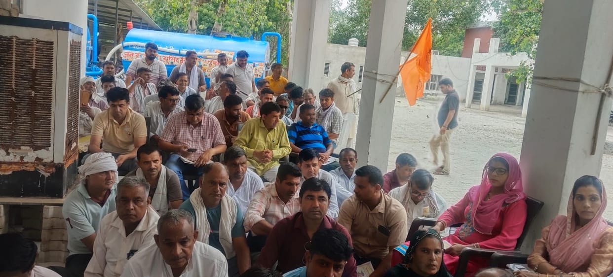 On its foundation day, the Bharatiya Mazdoor Sangh resolved to connect workers with nationalist ideology.