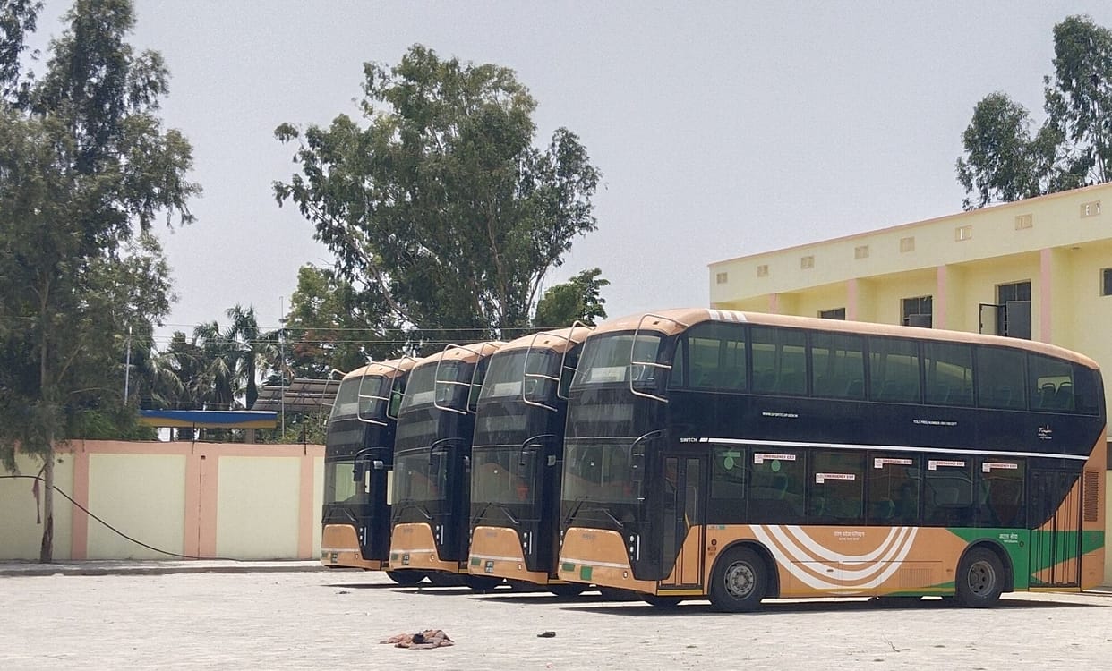 Following railway model passengers will get catering facilities on UP Roadways AC double-decker buses