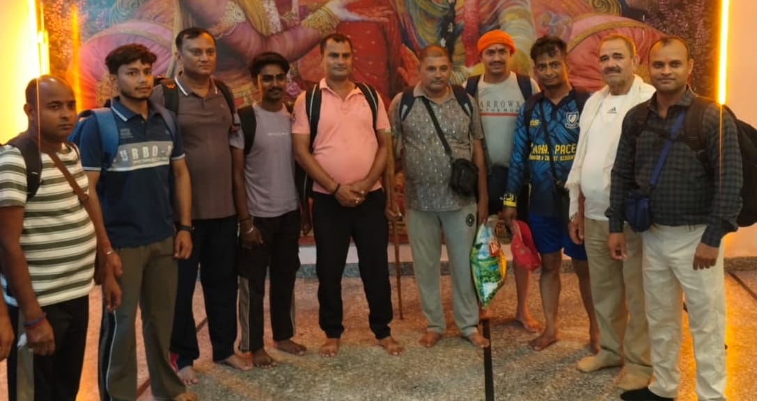 A group of Shiva devotees set off to fetch water from Gomukh