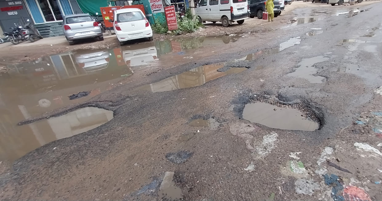 Potholes increase accident risk during rains; repairs were not carried out earlier.