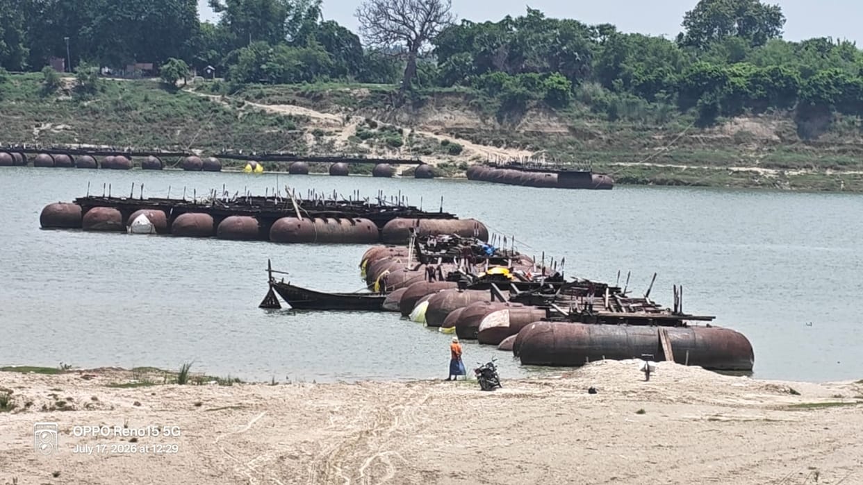 Bridge to be built over the Ganges between Bara and Firozpur; 75,000 people to benefit.