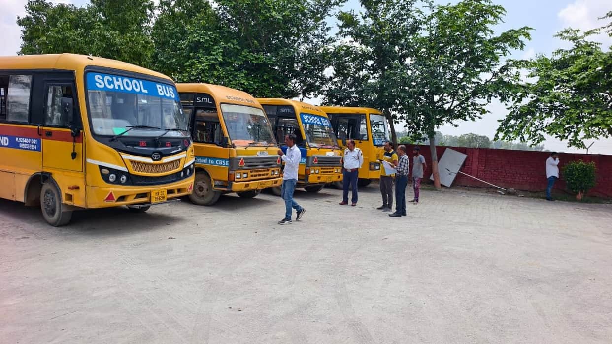 In the inspection of school buses, 18 buses of three schools were found fit.