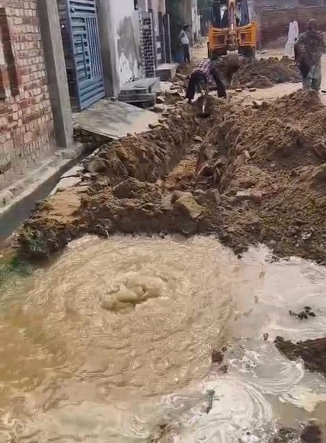 Members of the Christian community halted the work after pointing out that the site was a graveyard
