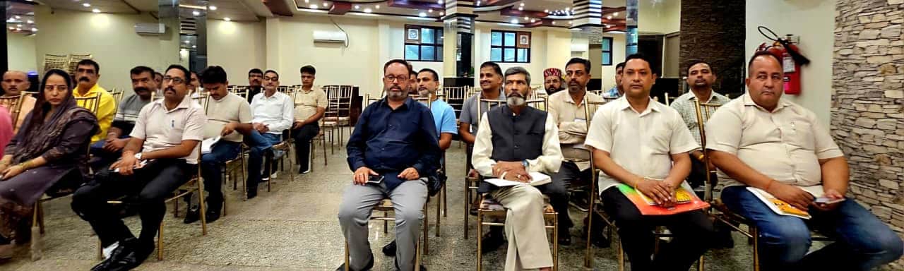 मट्टनसिद्ध में आयोजित भाजपा की संगठनात्मक बैठक में मौजूद पार्टी नेता एवं कार्यकर्ता। भाजपा।
