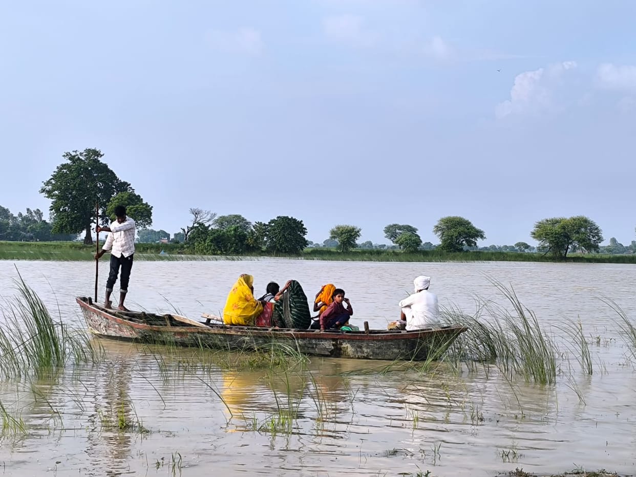 Bhadila Pratham turned into an island due to Rapti's waters