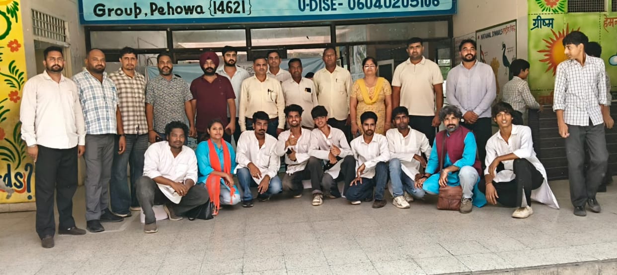 Street play team from Delhi reached Pehowa with the message of Clean Haryana, Healthy Haryana.
