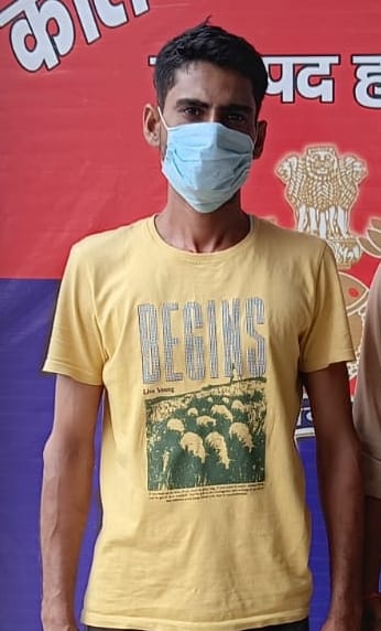 पिलखुवा पुलिस की गिरफ्त में हमले का आरोपी।संवाद