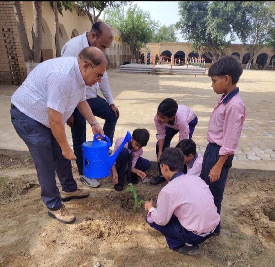 Plant trees to save the environment: Gulati