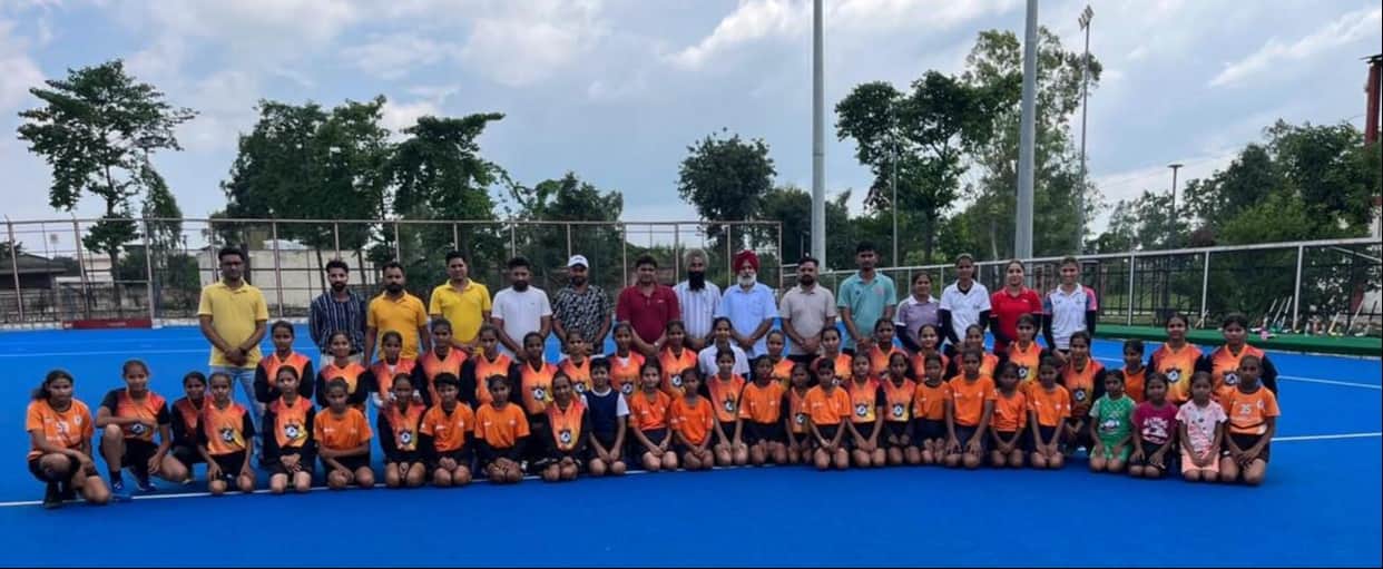 Babain, Mongoli Jatan and Shahabad dominate volleyball matches, hockey and chess matches continue