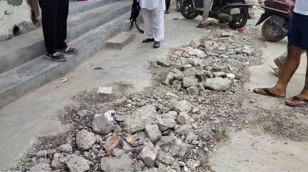 Road worth 1 crore dug up for pipeline, matter now stalled over NOC issue.