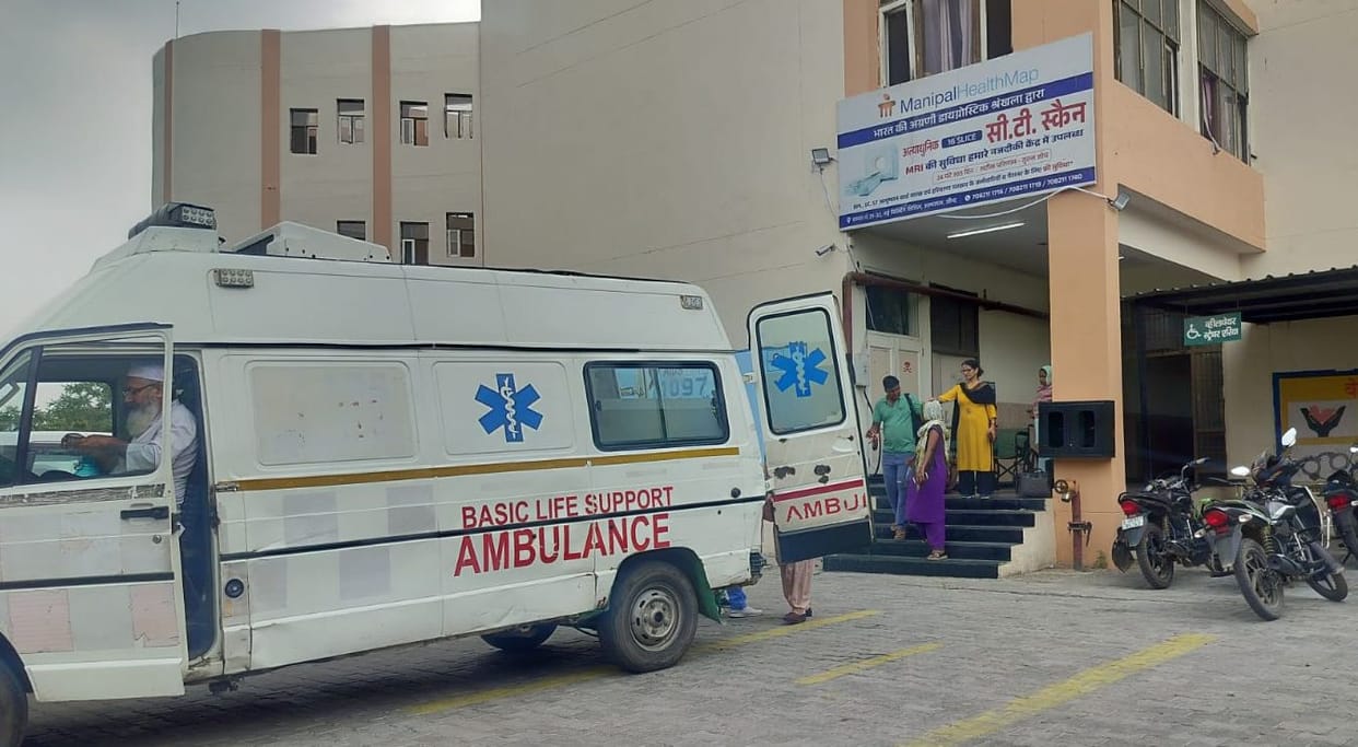 A shed has been built, a path is also ready... yet pregnant women are taking the stairs to reach the ward
