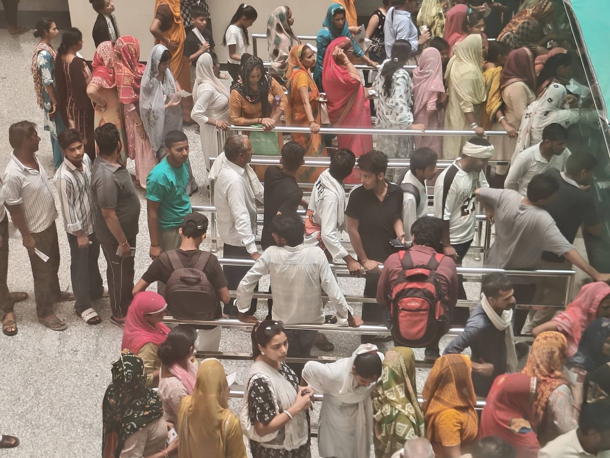 Contaminated drinking water is increasing cases of vomiting, diarrhea, and stomach infections.