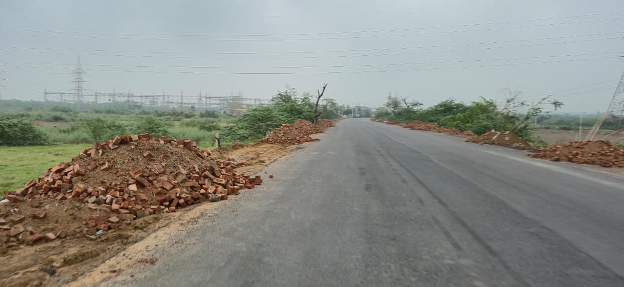 Soil erosion won't hinder the journey; the edges of the Bhiwani-Tosham road will be reinforced.