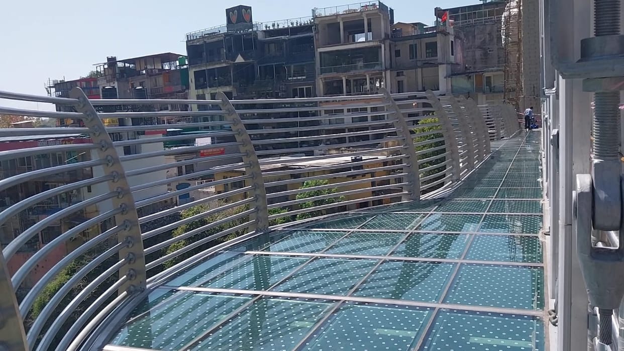 A fee will be charged for the thrill of the glass walkway.