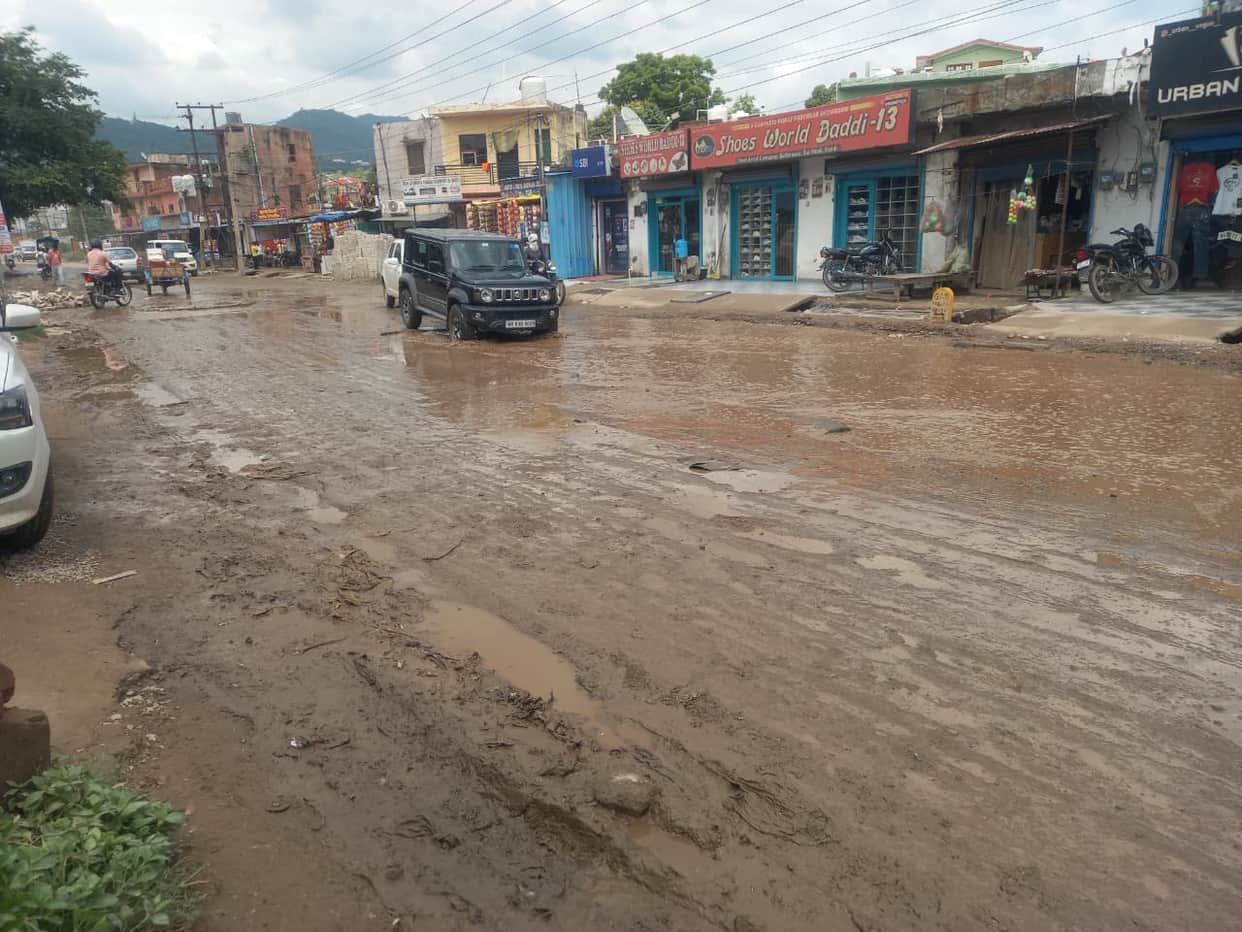 Baddi-Sai road riddled with potholes; the journey is a test of endurance.