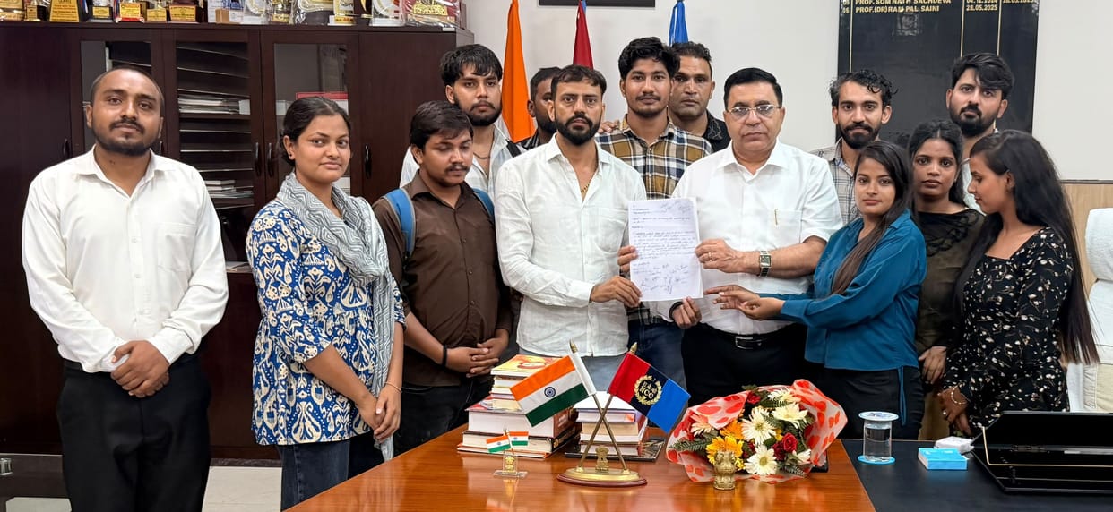 ABVP also raised the demand to reopen the admission portal
