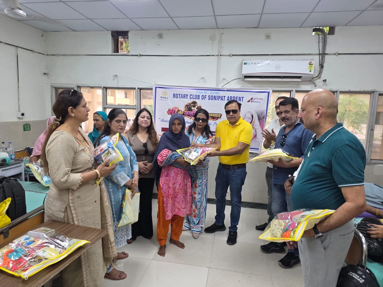 Rotary Club honored newborn daughters and mothers.