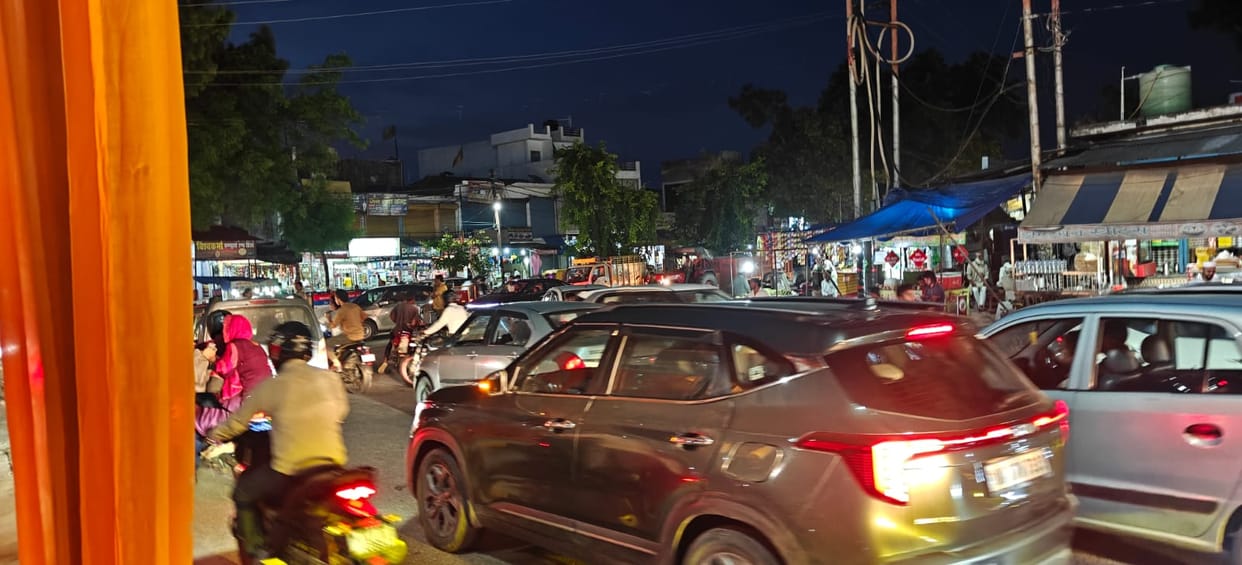 Route diversion causes five-hour traffic jam in Gagalheri; commuters face inconvenience.