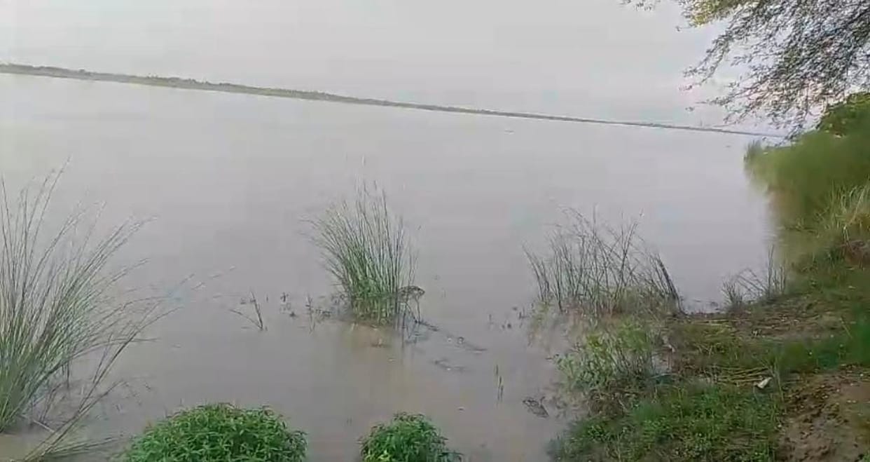Saryu River water level begins to recede; danger persists