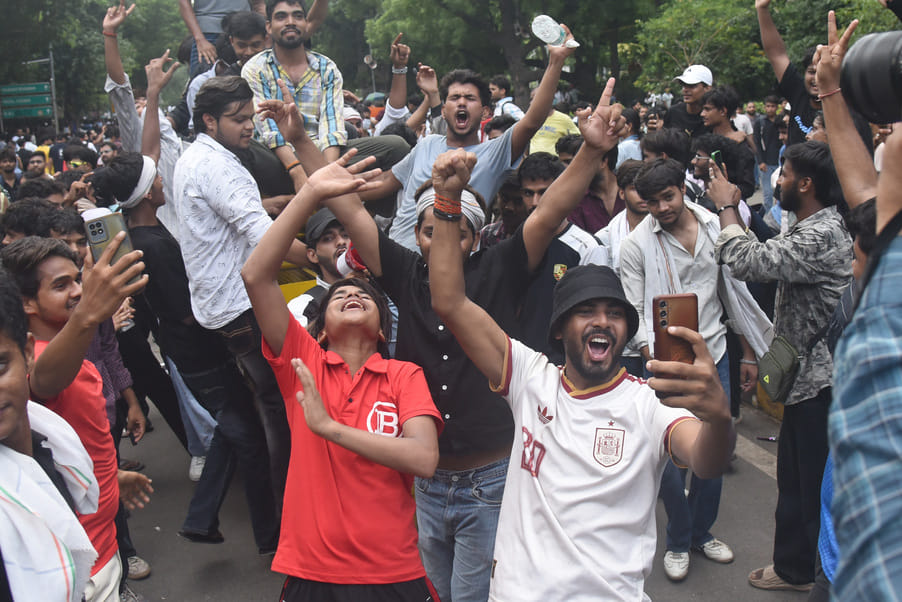 From 'Thank you Kuchu Puchu' to 'Bharat Mata Ki Jai'... slogans echoed at Jantar Mantar after the resignation.
