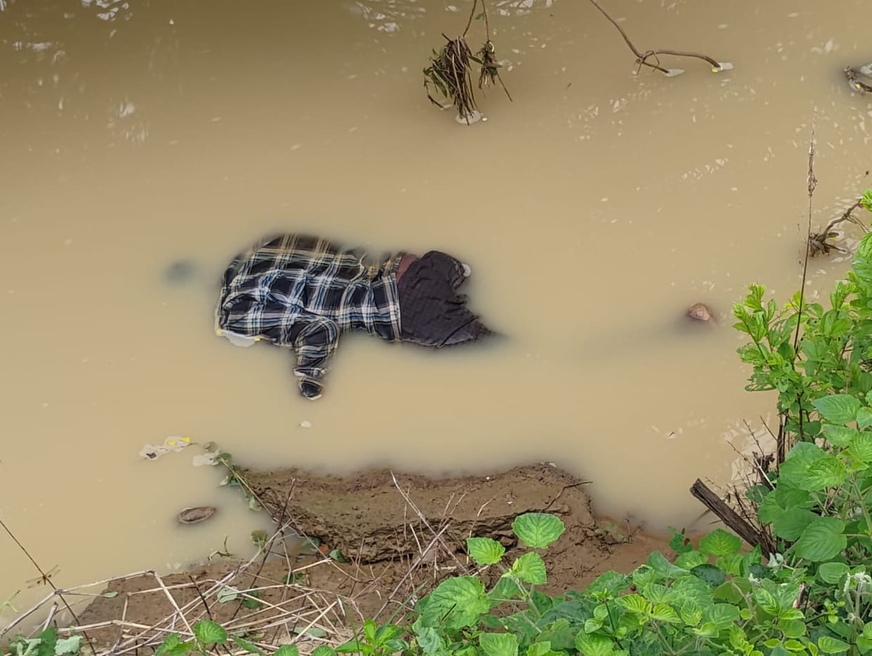 Villager swept away along with his bike in overflowing canal, body found the next day in Korba