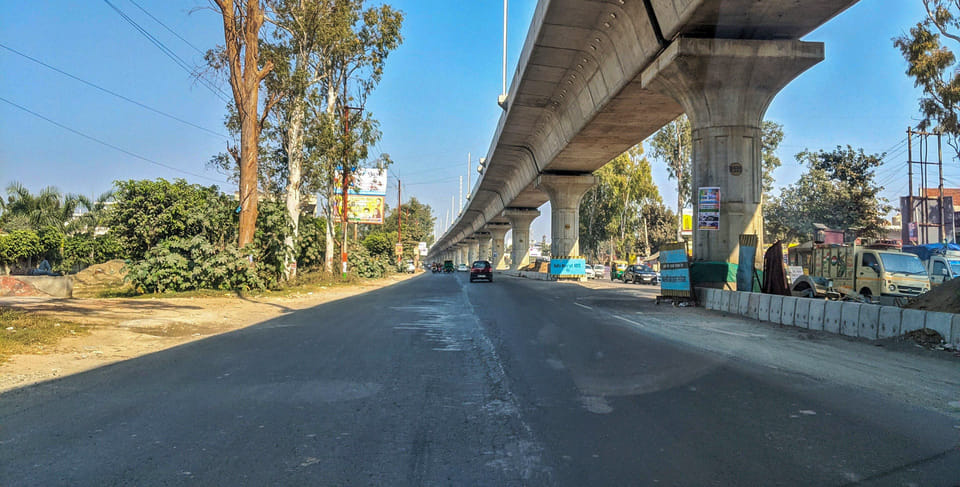 दिल्ली मेरठ रोड। संवाद