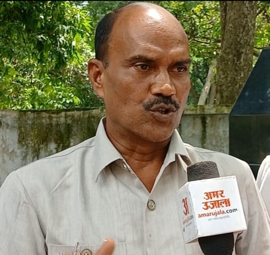 विजय सिंह।