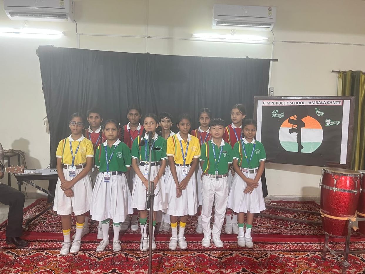 Children sang patriotic songs on Kargil Vijay Diwas.