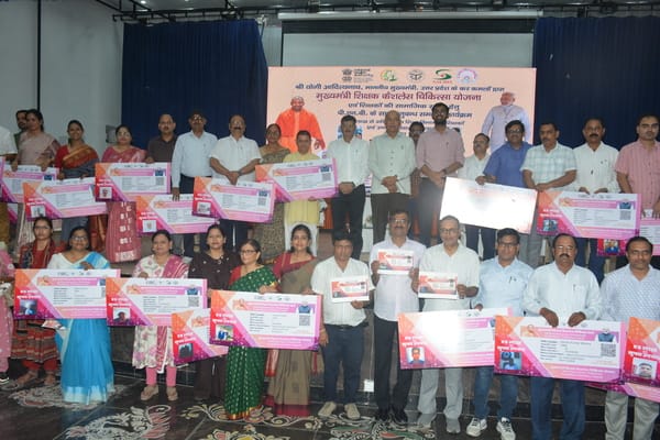 Cashless medical scheme: A gift of health security for teachers