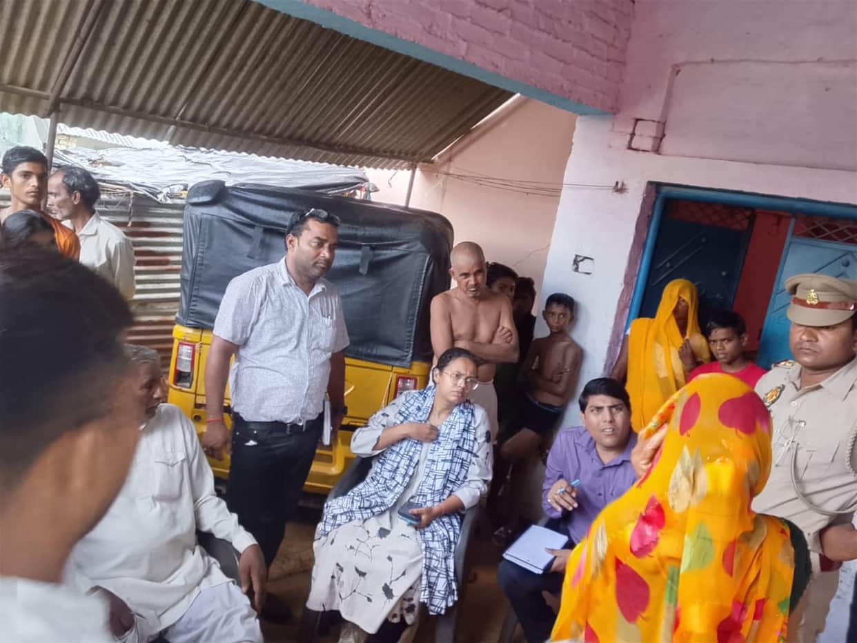 The orphaned children of the couple will now go to school; the administration has taken responsibility.