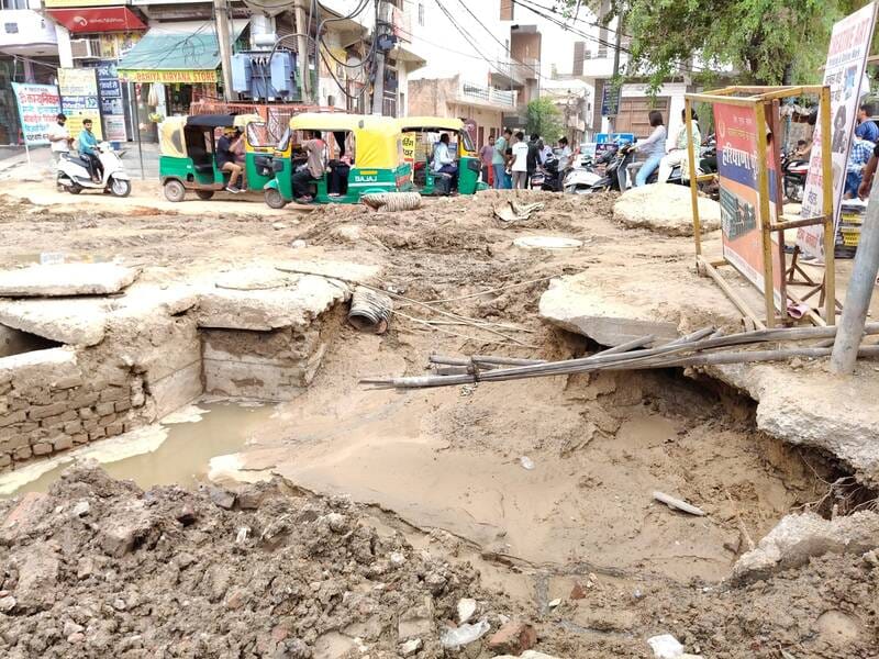 Residents troubled by incorrect sewer and water line connections on Najafgarh Road