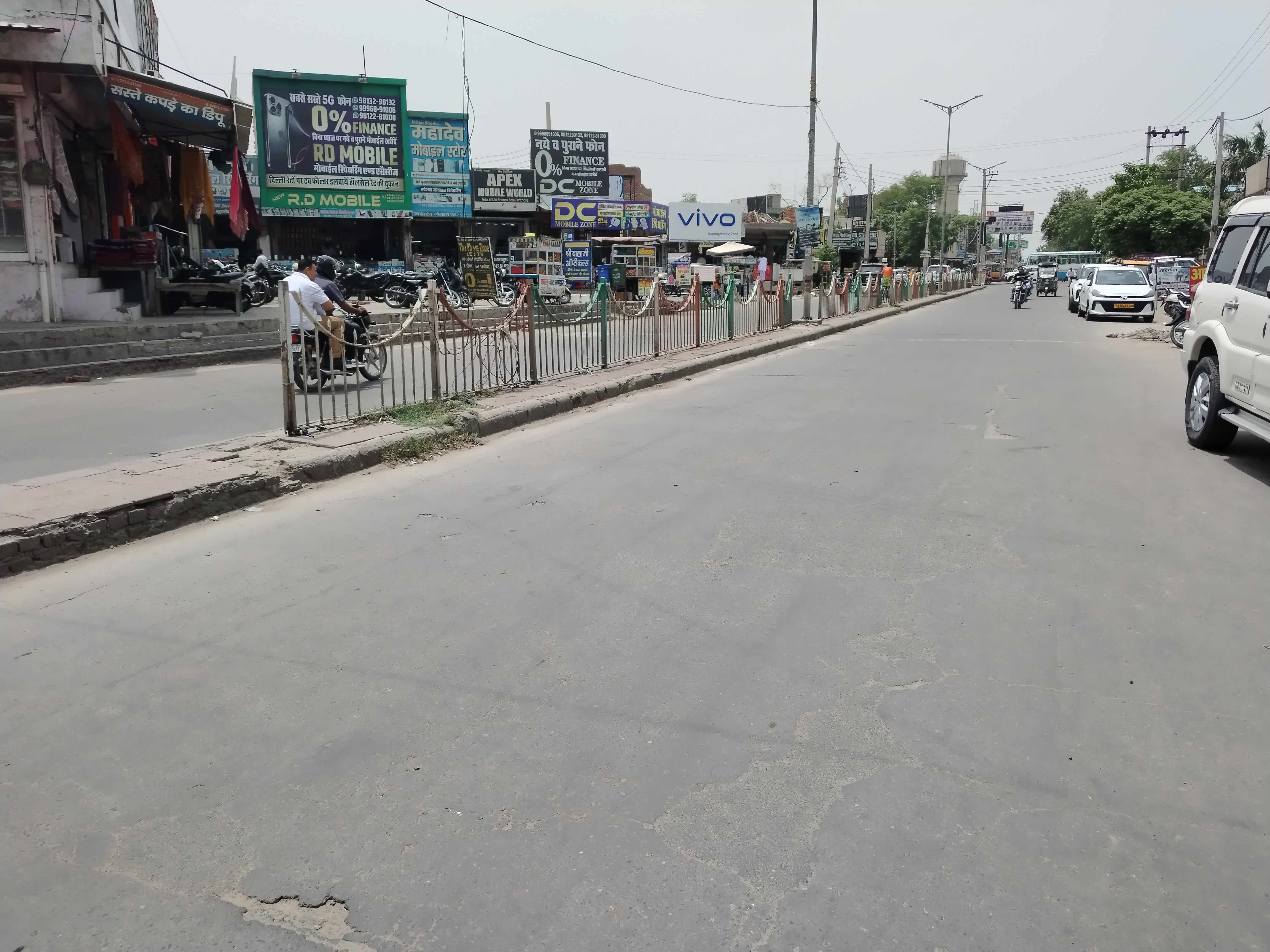 फतेहाबाद में लालबत्ती चौक से महाराजा अग्रसैन चौक तक बना रोड संवाद
