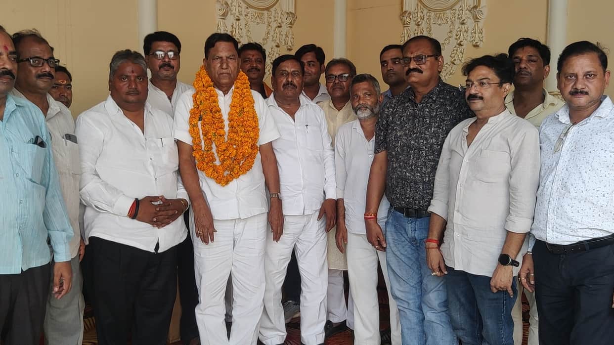 Will convey traders' issues to the administration; all possible assistance will be provided: Kanchhal