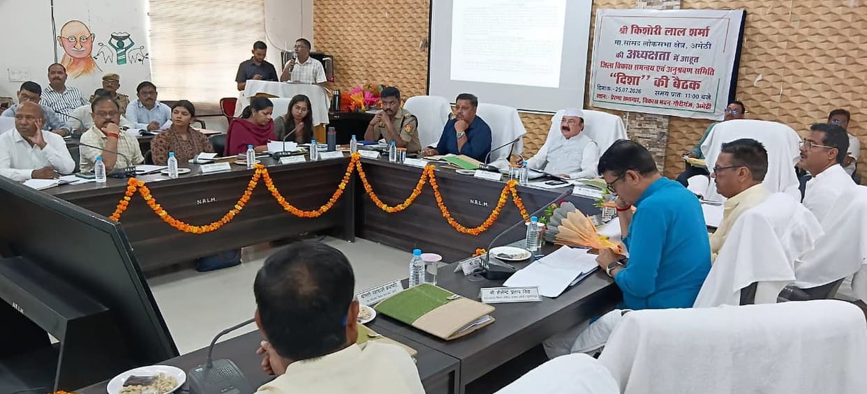 Officials cornered by questions from public representatives.