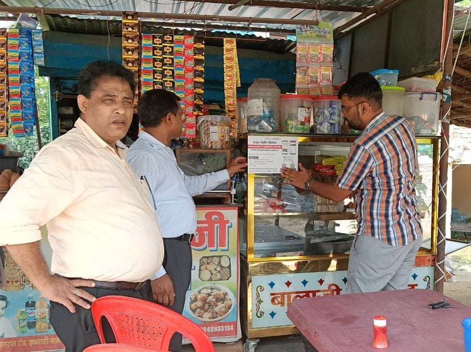 Customer satisfaction feedback stickers to be displayed in 510 shops