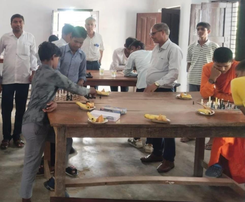 Ansh, Jeetu, Chandan, and Alima triumph in chess.