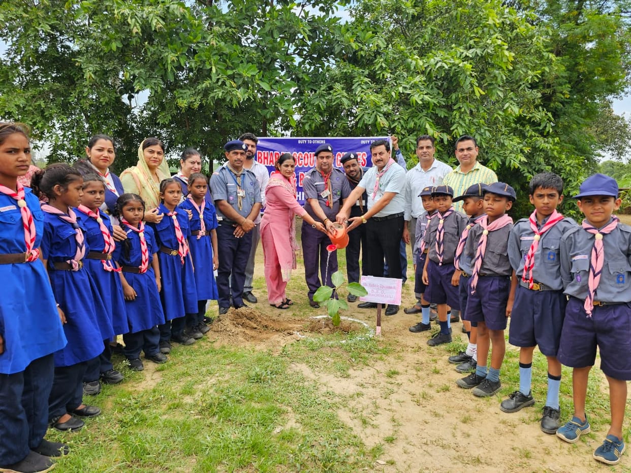Tribute paid to the martyrs on Kargil Vijay Diwas