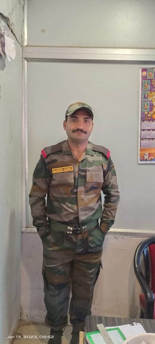 रजनीश चंदेल